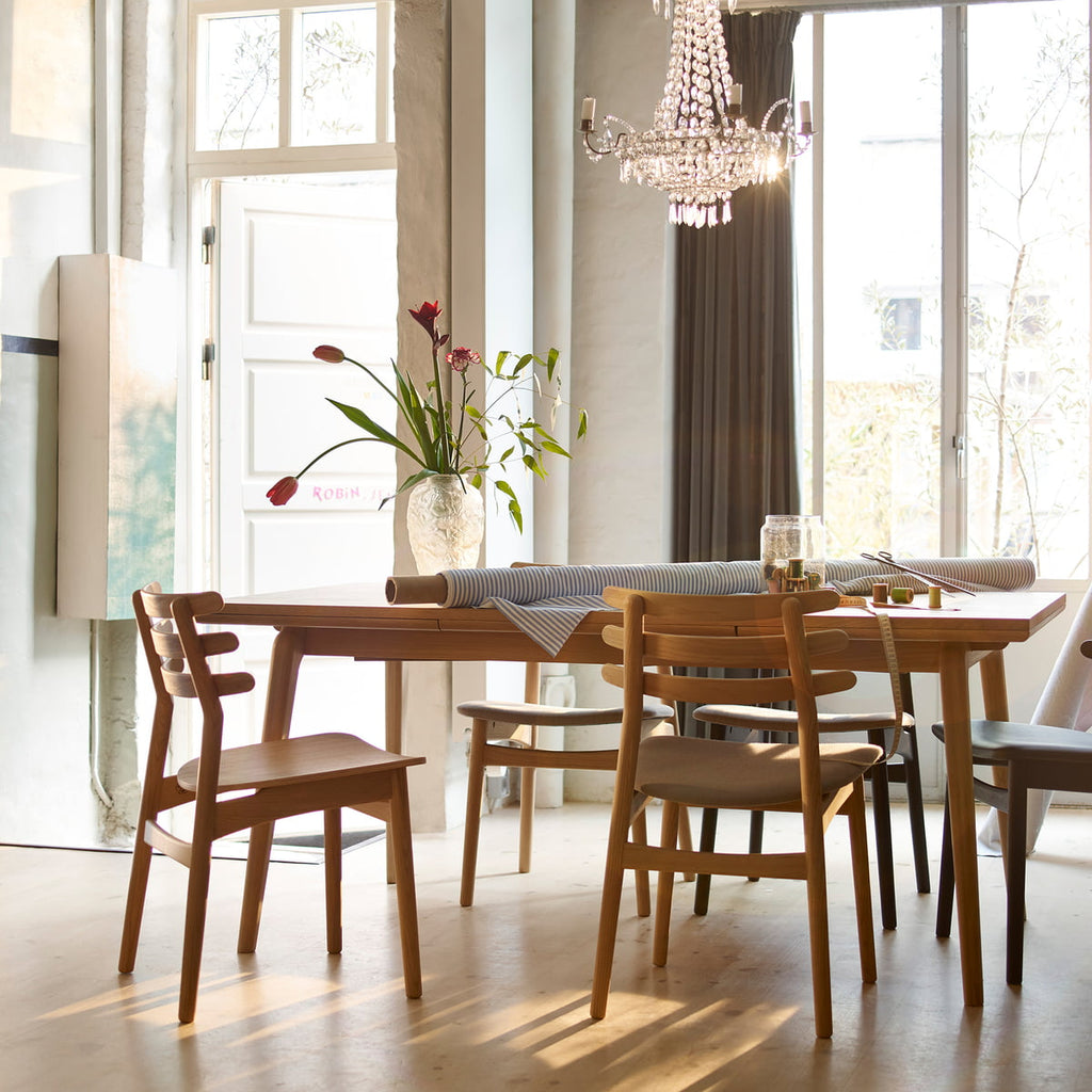 FDB Møbler - C65 Åstrup Tisch / Eiche lackiert