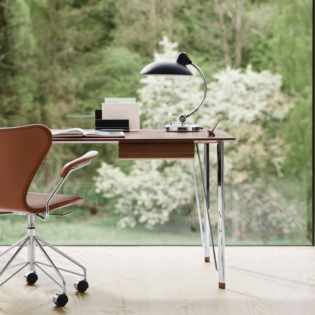 Fritz Hansen -  FH3605 Schreibtisch inkl. Schublade schwarz