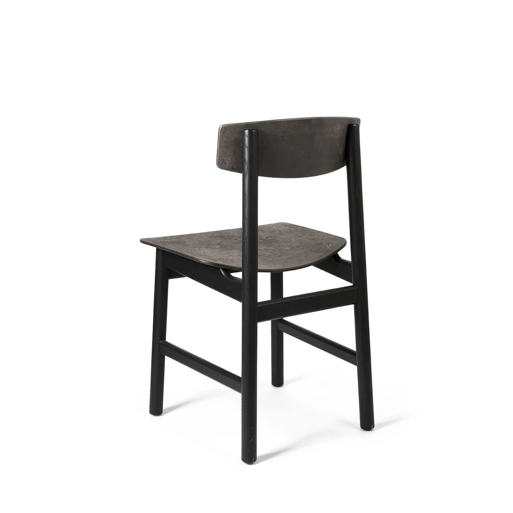 Mater - Armlehnstuhl Conscious Chair 3162 Dunkles Eichenholz