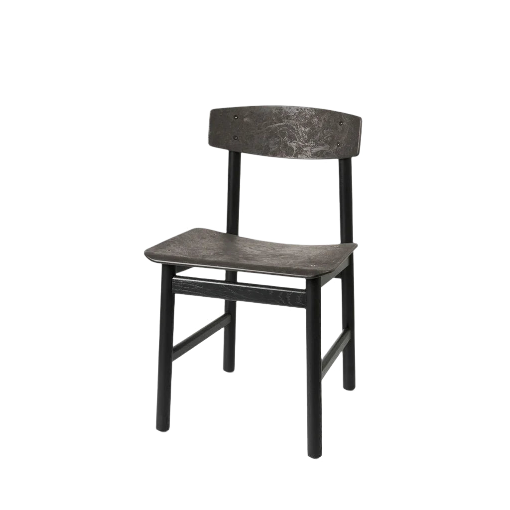 Mater - Armlehnstuhl Conscious Chair 3162 Dunkles Eichenholz